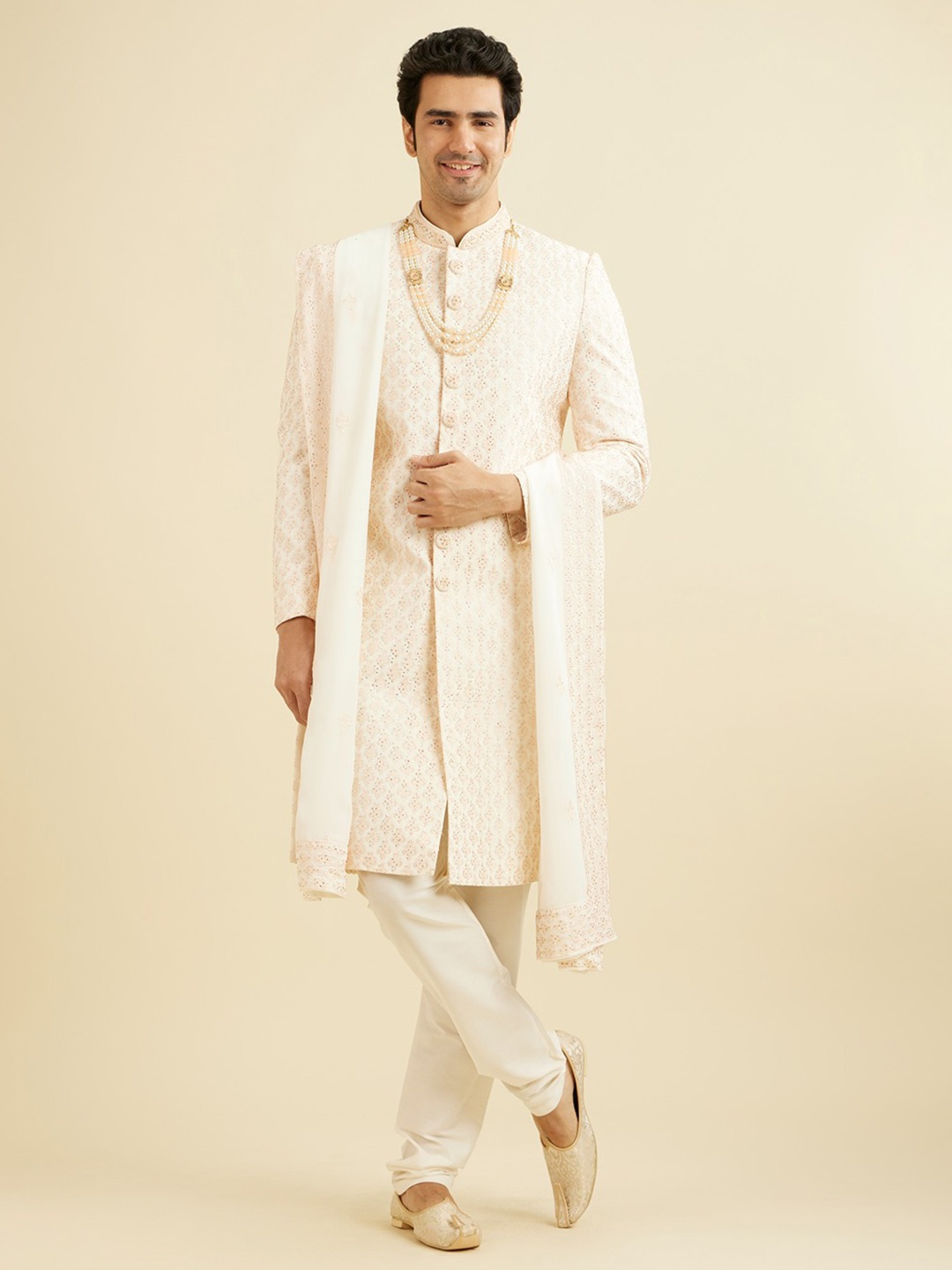 

Manyavar Embroidered Silk Georgette Sherwani Set, Off white