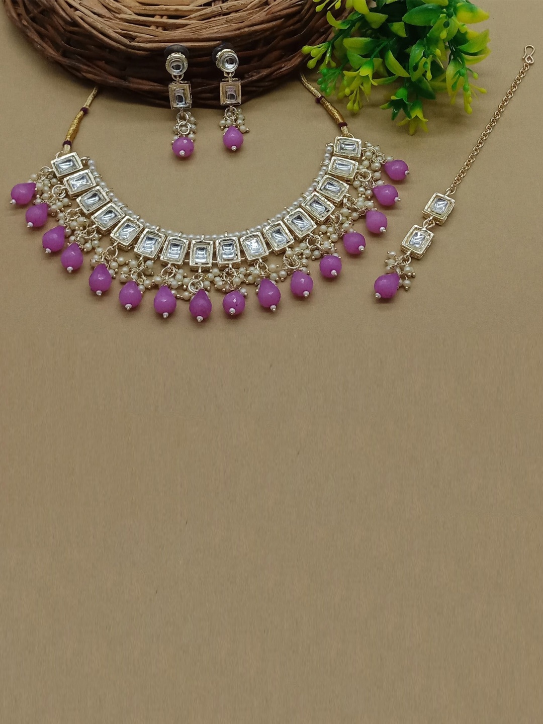 

AASHISH IMITATION Gold-Plated Kundan Studded Jewellary Set