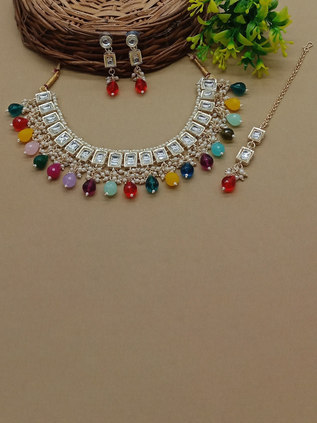 

AASHISH IMITATION Gold-Plated Kundan Studded Jewellary Set