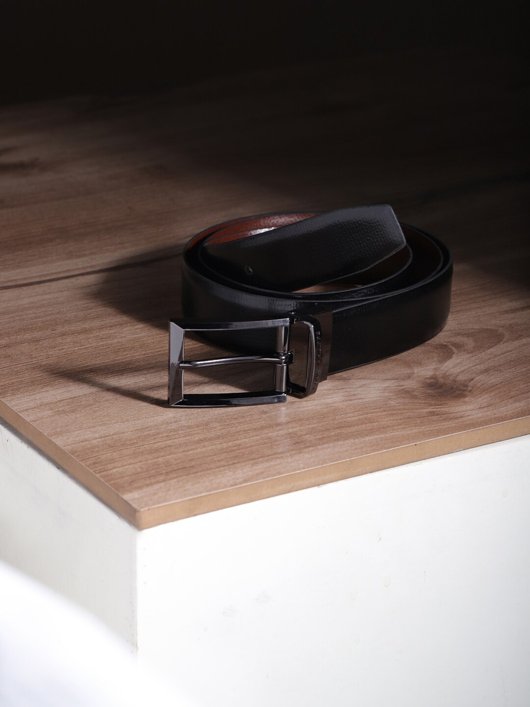

Louis Philippe Men Textured Leather Formal Belt, Black