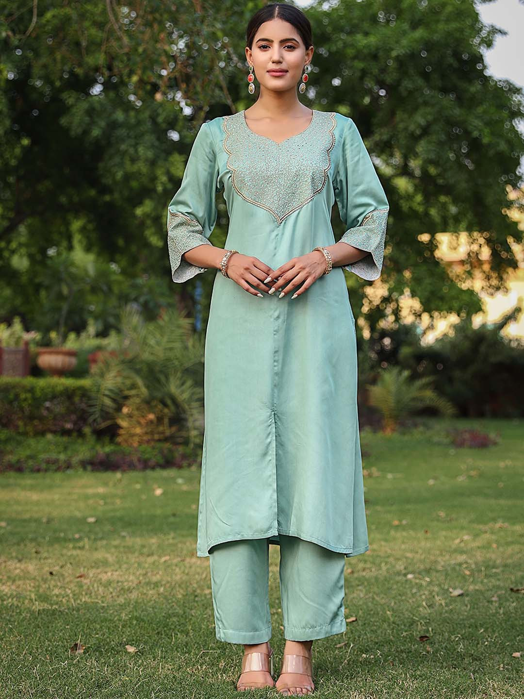 

Lirose Ethnic Motifs Embroidered Regular Sequinned Kurta With Trousers, Blue
