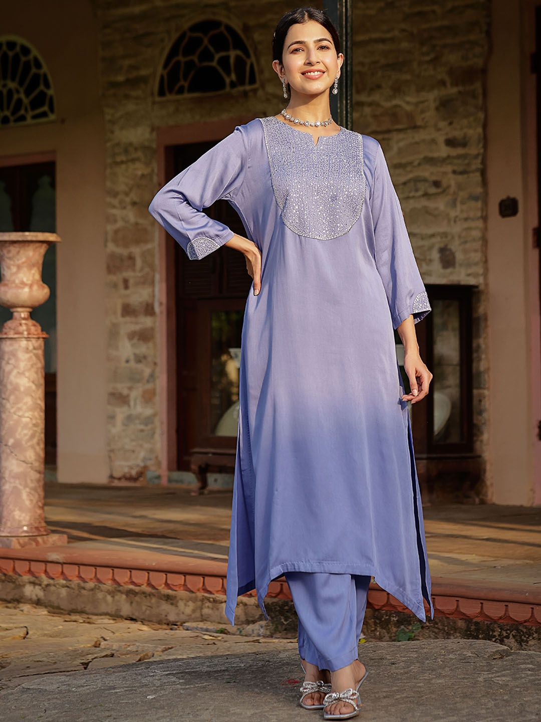 

Lirose Ethnic Motifs Yoke Design Regular Kurta With Trousers, Blue