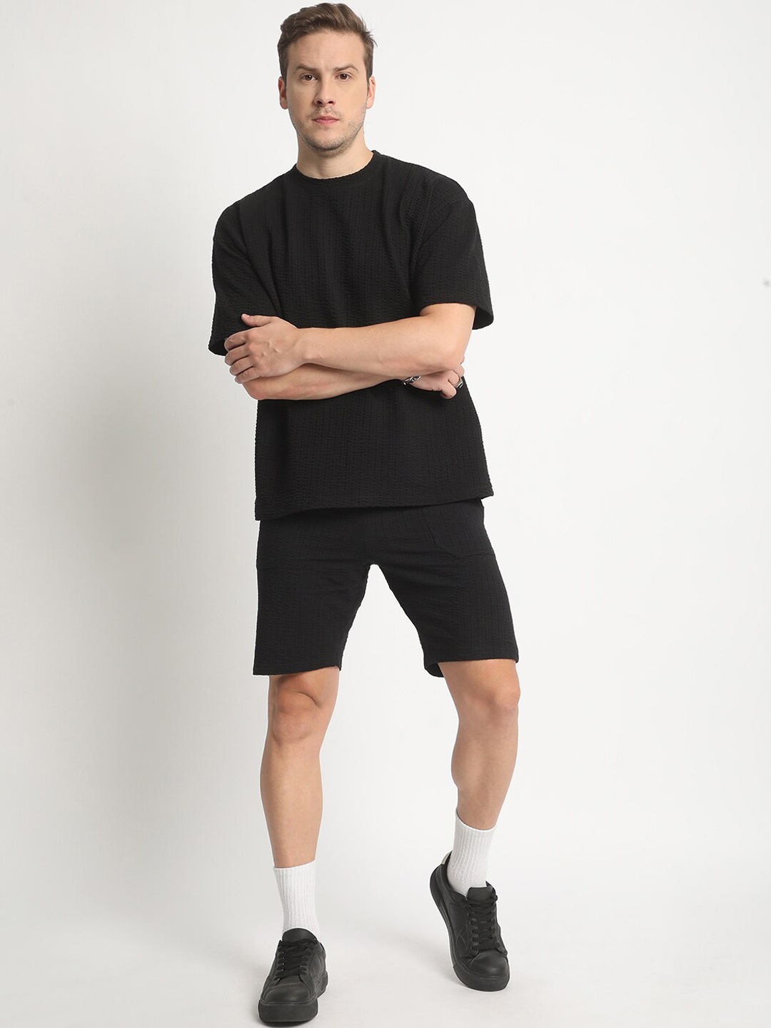 

Bene Kleed Men Seer Sucker Self Design T-Shirt & Shorts Co-Ords, Black