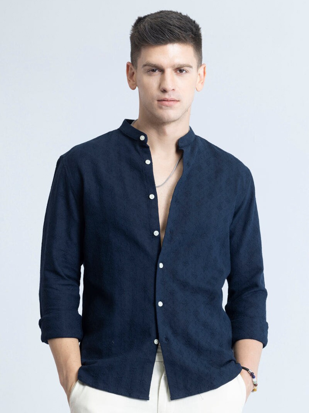 

Snitch Khaki Classic Slim Fit Self Design Mandarin Collar Pure Cotton Casual Shirt, Navy blue