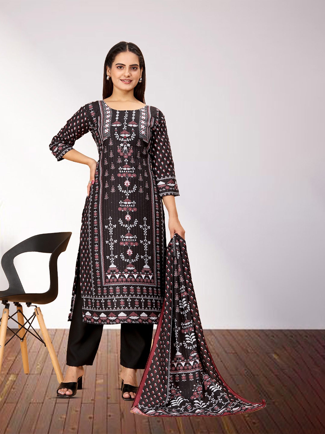 

N N ENTERPRISE Ethnic Motifs Printed Straight Kurta With Trousers & Dupatta, Black