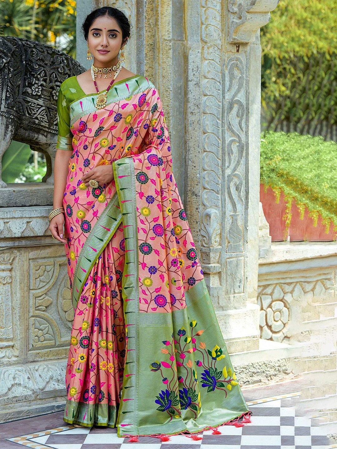 

Mitera Woven Design Zari Silk Blend Paithani Saree, Peach