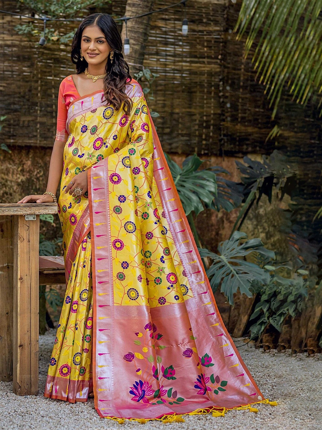 

Mitera Woven Design Zari Silk Blend Paithani Saree, Yellow