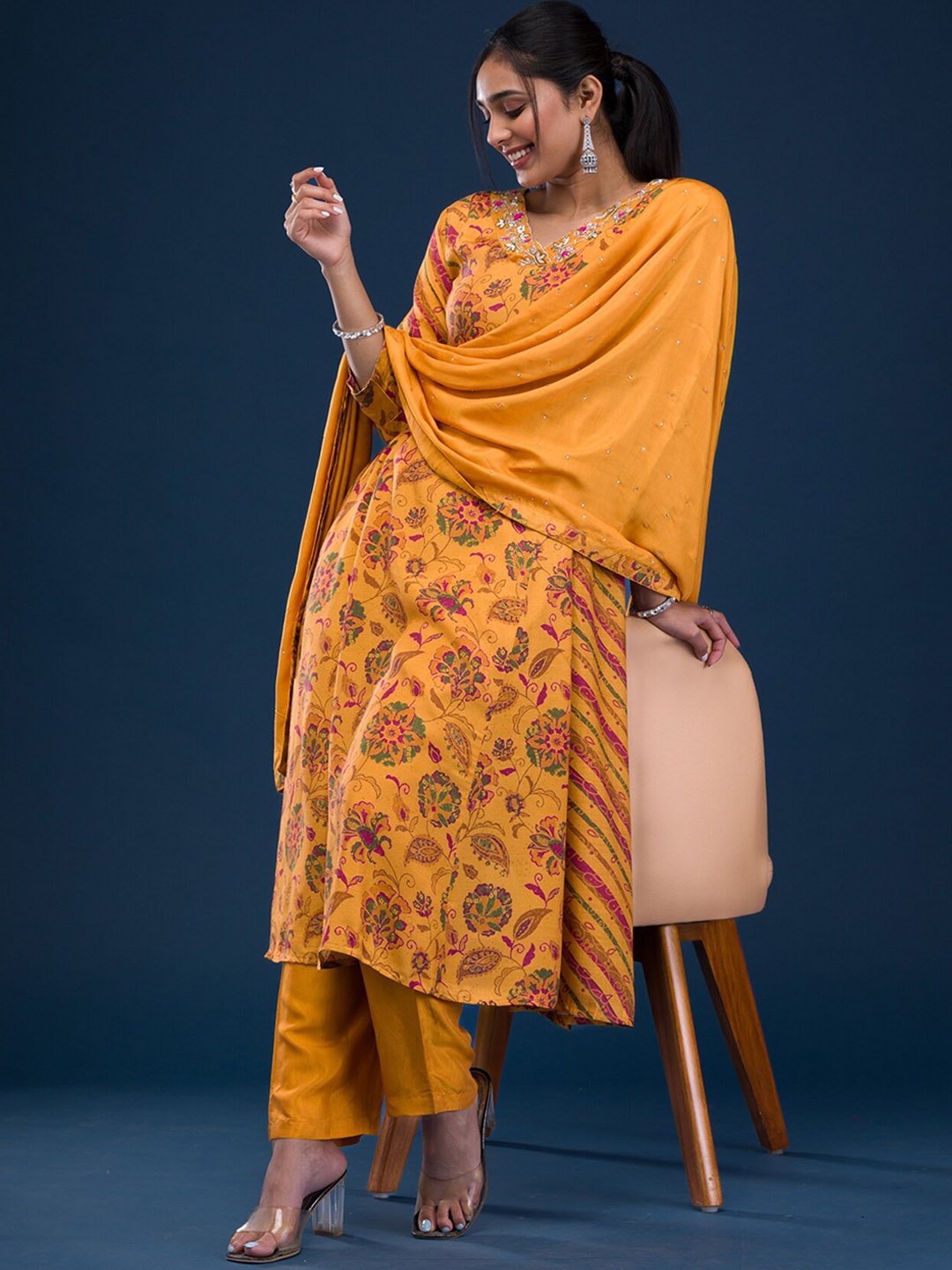 

Koskii Floral Printed Kurta with Trousers & With Dupatta, Yellow
