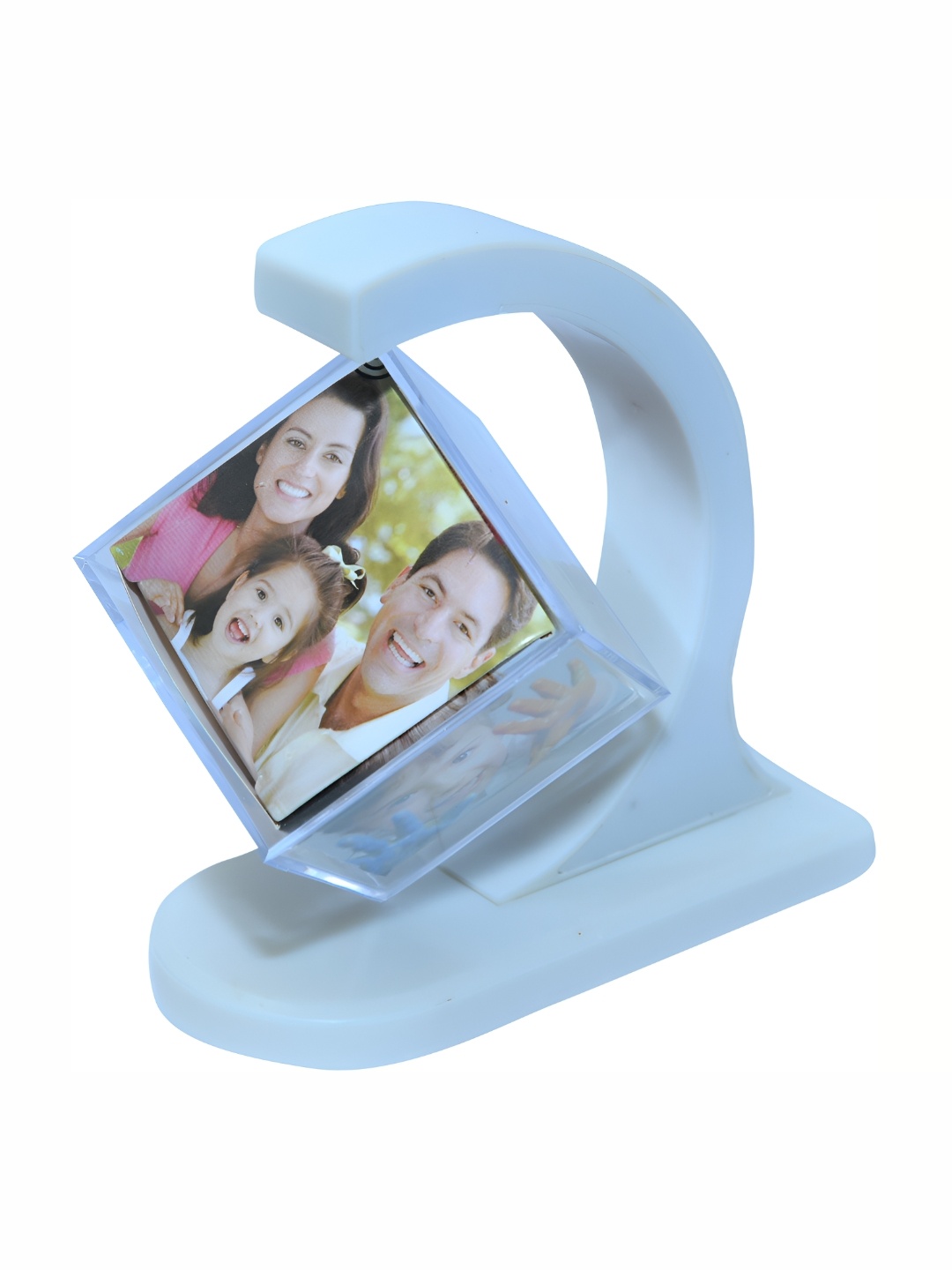 

Sigaram White Table Photo Frames