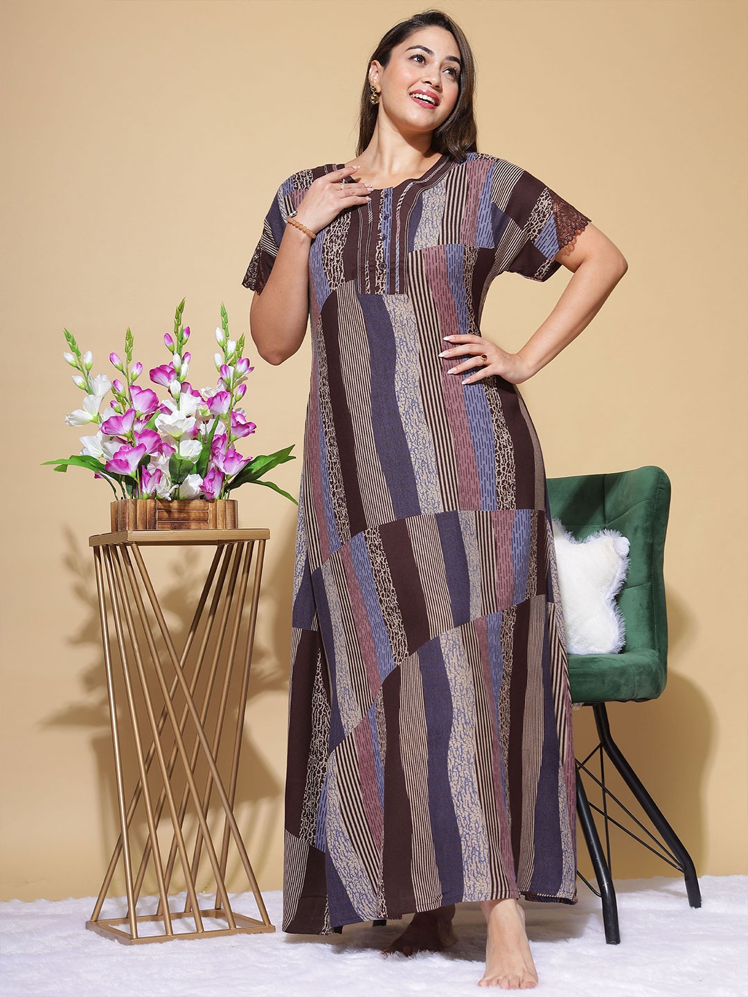 

9shines Label Printed Maxi Nightdress, Brown