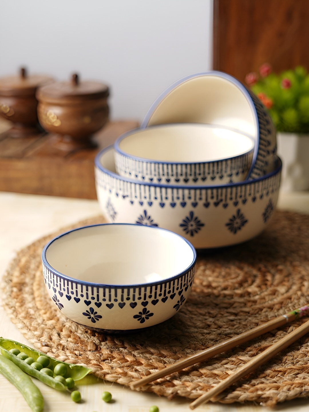 

Aura Blue & White 4 Pieces Floral Ceramic Glossy Bowls