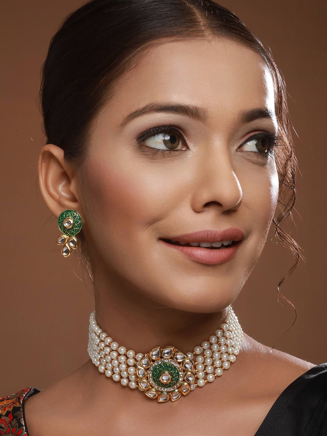 

Anouk Gold-Plated Kundan-Studded & Pearl Beaded Meenakari Jewellery Set