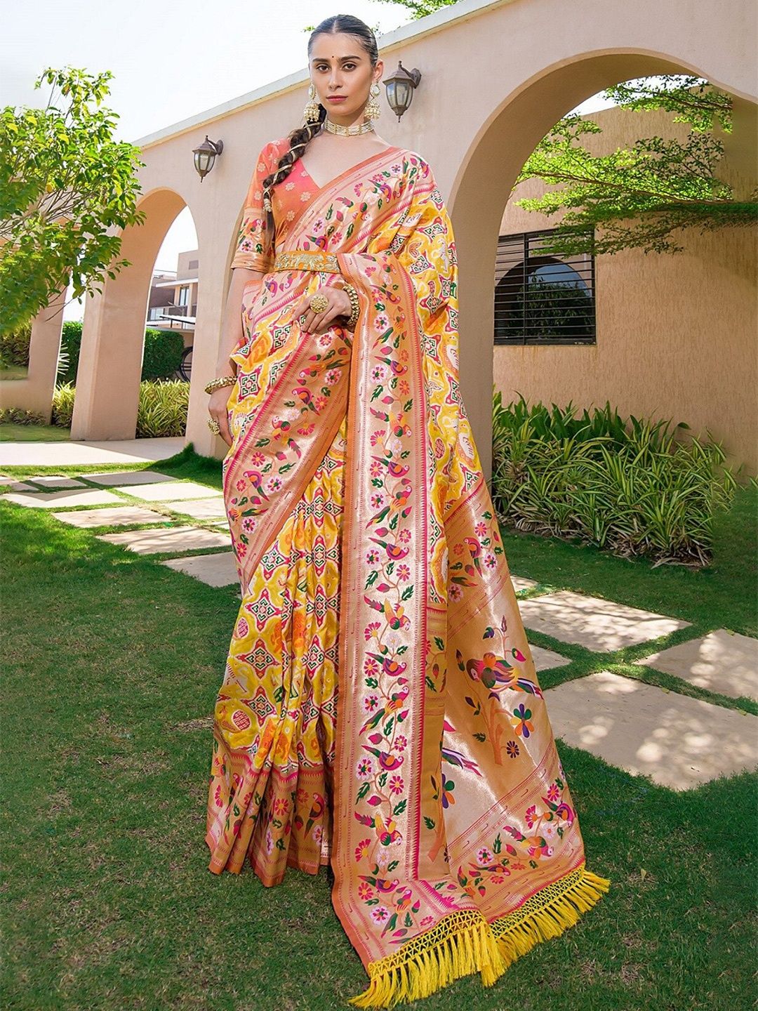 

Mitera Woven Design Zari Silk Blend Paithani Saree, Yellow