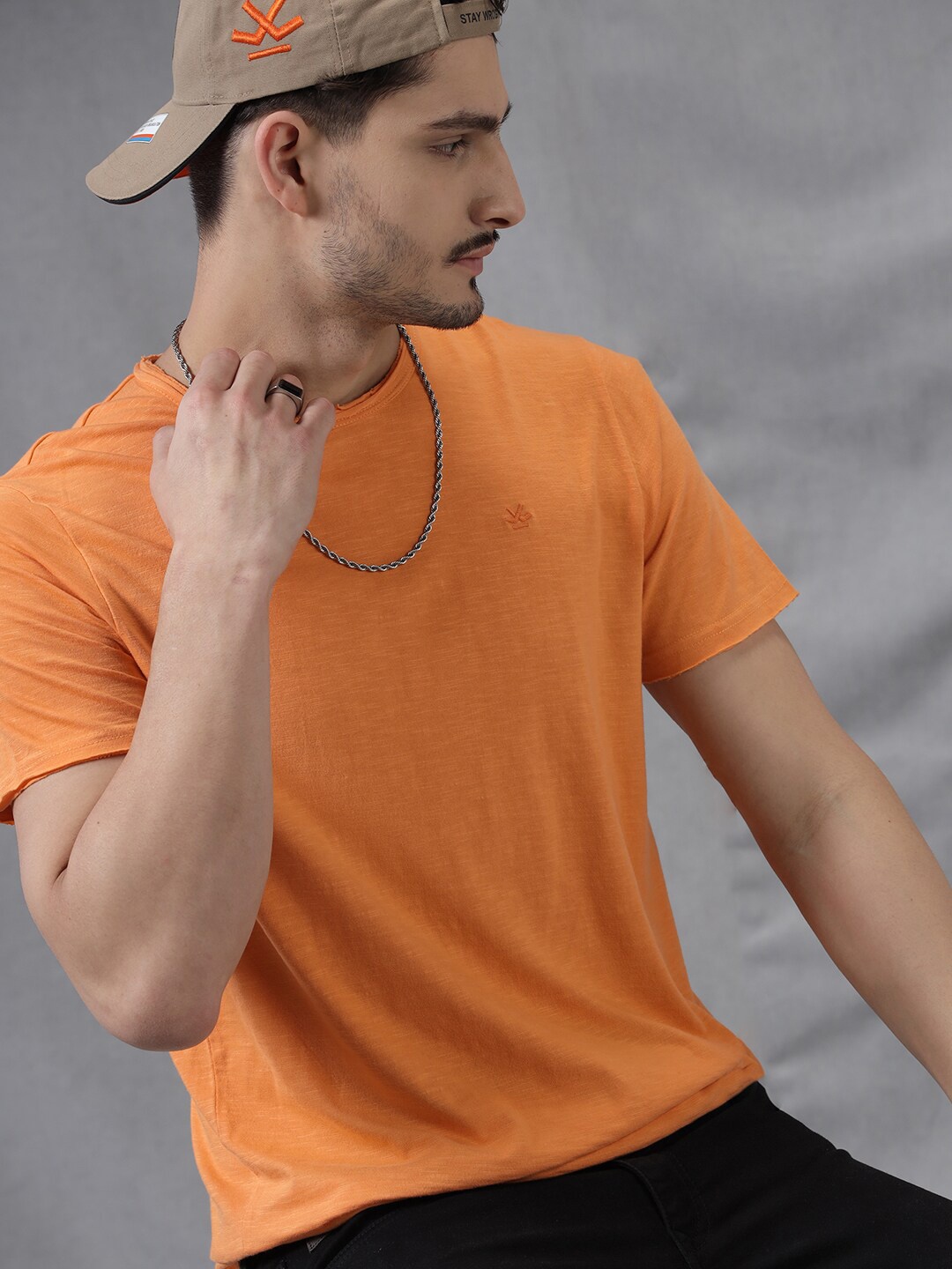 

WROGN Round Neck Slim Fit T-shirt, Orange
