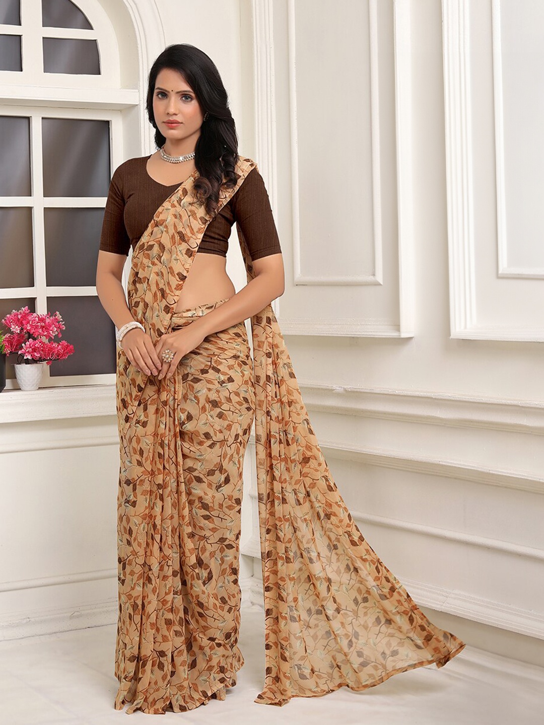 

Pionex Floral Printed Ready to Wear Saree, Beige