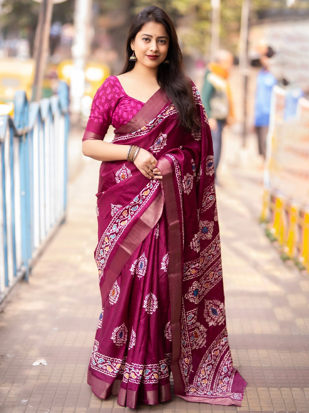 

Mitera Batik Printed Zari Silk Blend Saree, Magenta