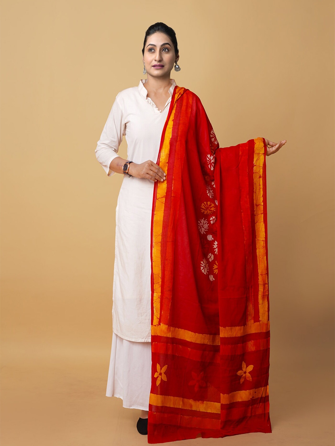 

Unnati Silks Ethnic Motifs Printed Pure Cotton Batik Dupatta, Red
