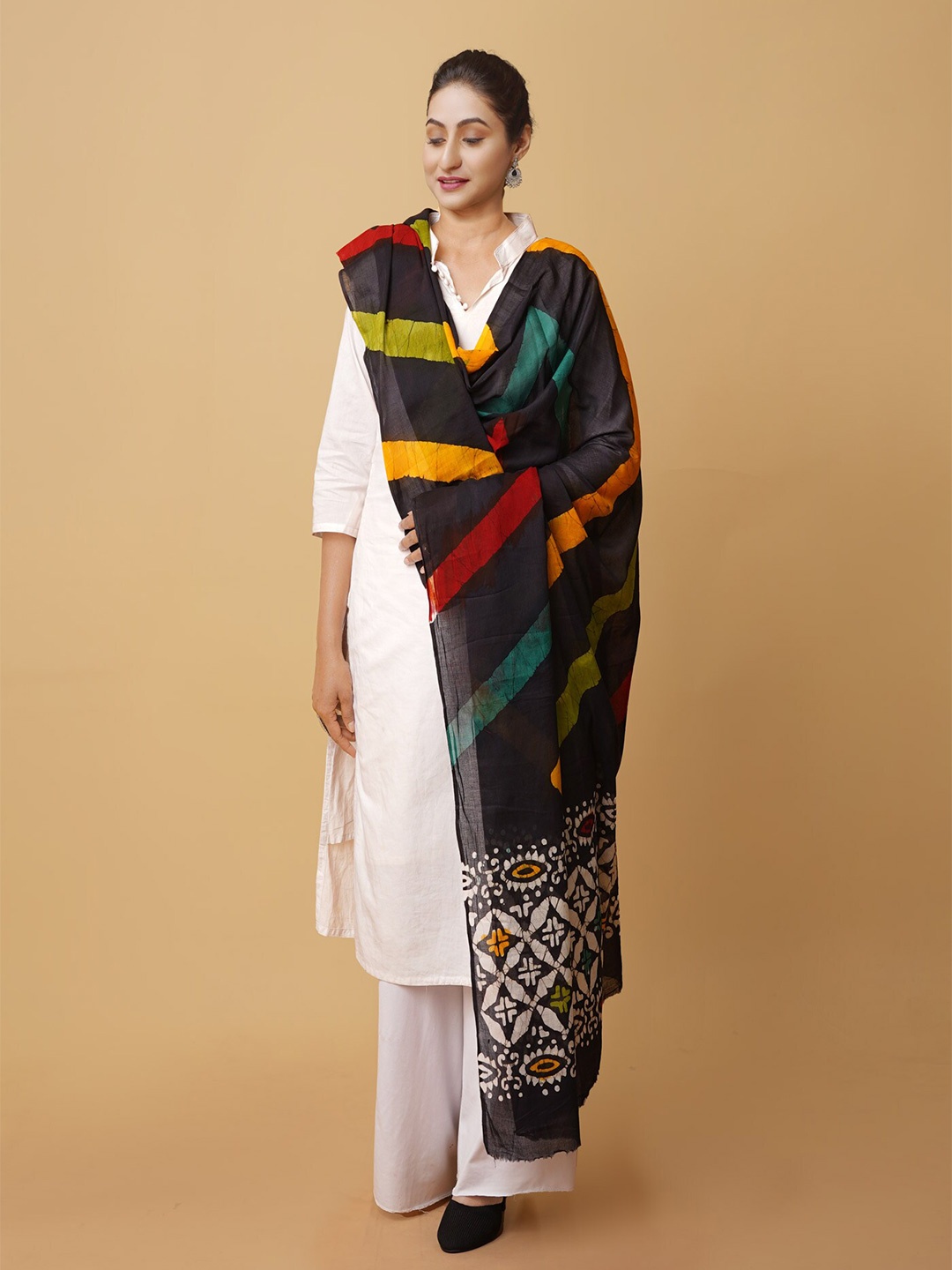 

Unnati Silks Ethnic Motifs Printed Pure Cotton Batik Dupatta, Black