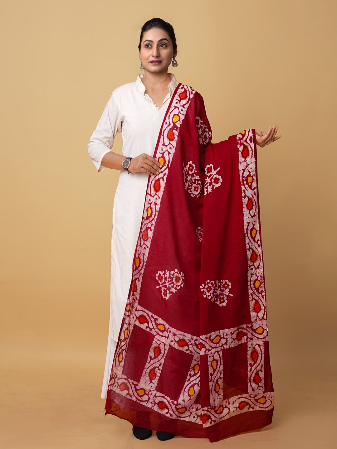 

Unnati Silks Ethnic Motifs Printed Pure Cotton Batik Dupatta, Maroon