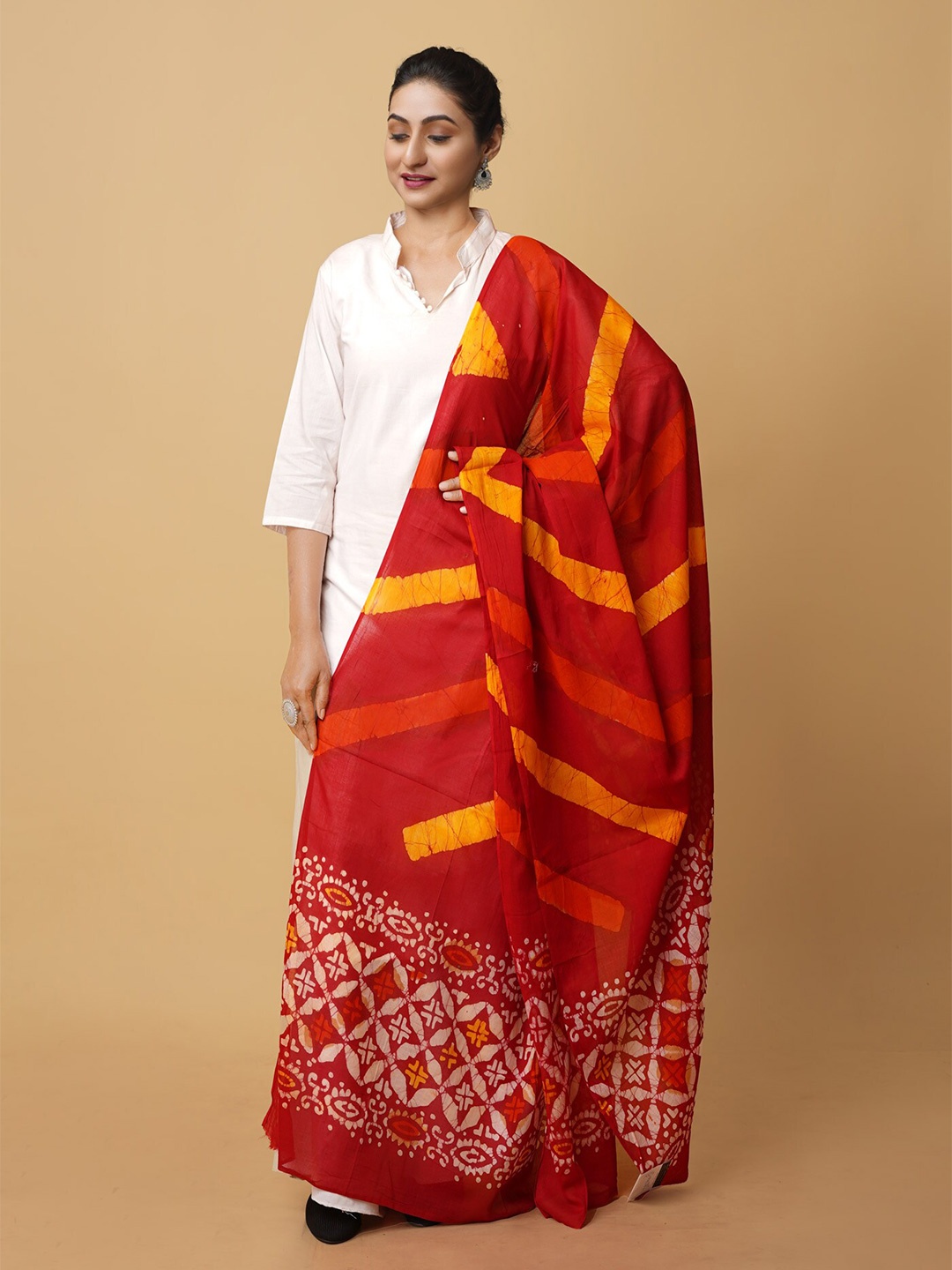 

Unnati Silks Printed Pure Cotton Batik Dupatta, Red