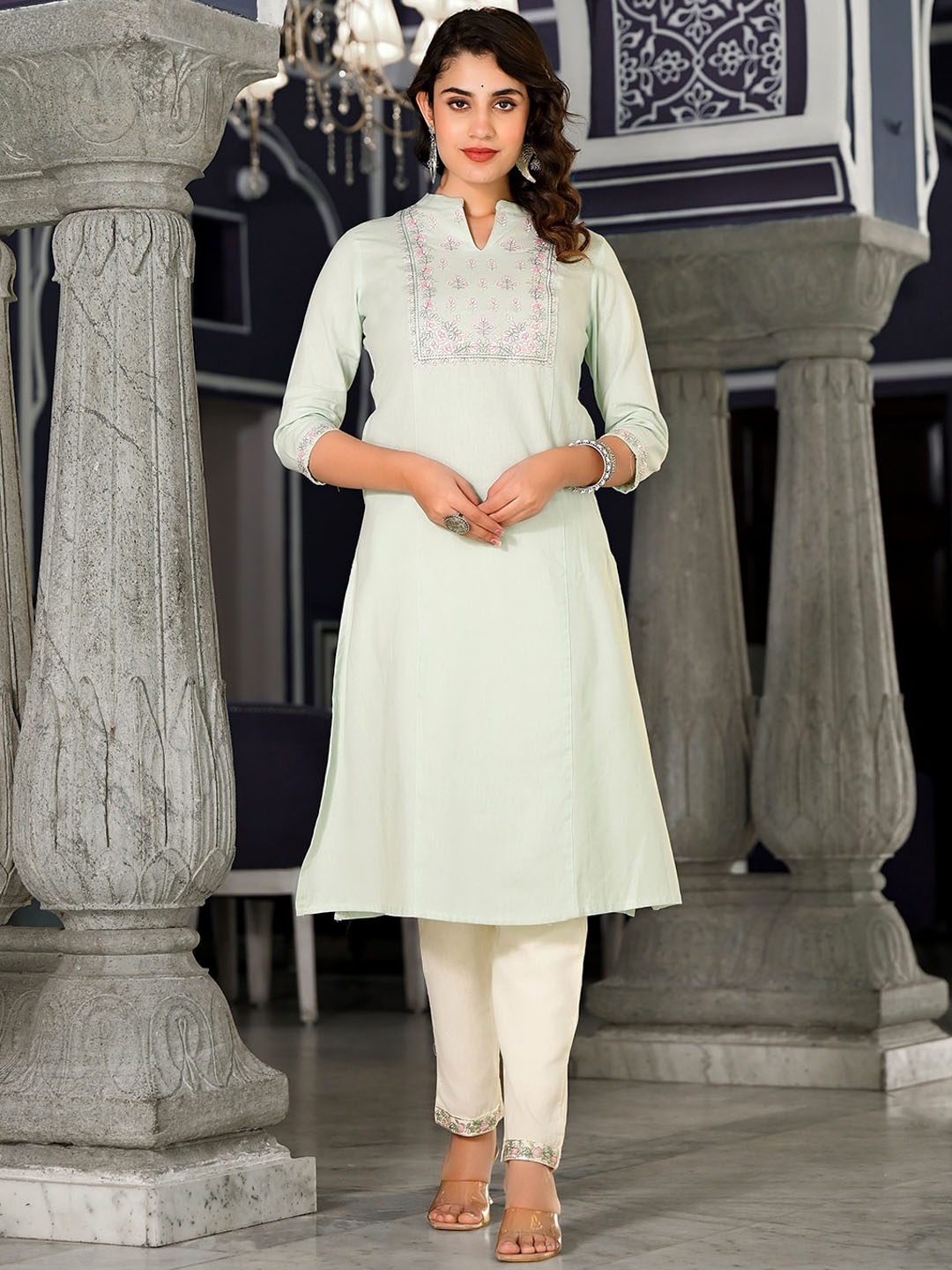 

Vastramyaa Embroidered Regular Thread Work Pure Cotton Kurta with Trousers, Green