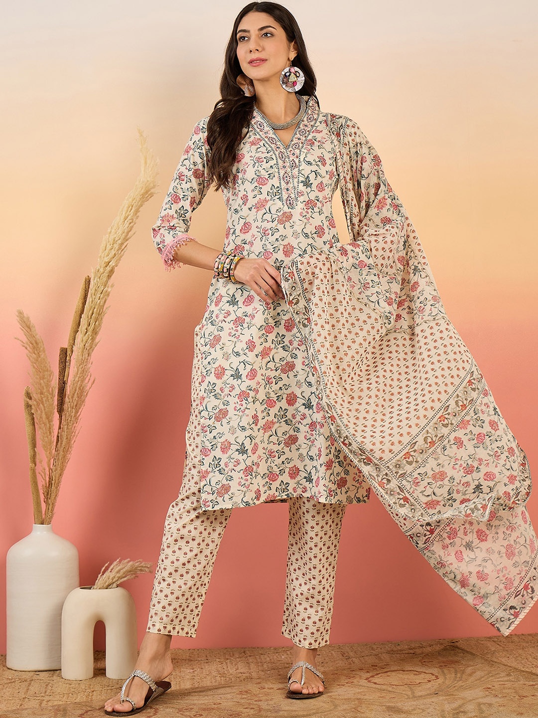 

Vastramyaa Floral Printed Regular Pure Cotton Kurta with Trouser & Dupatta, Cream