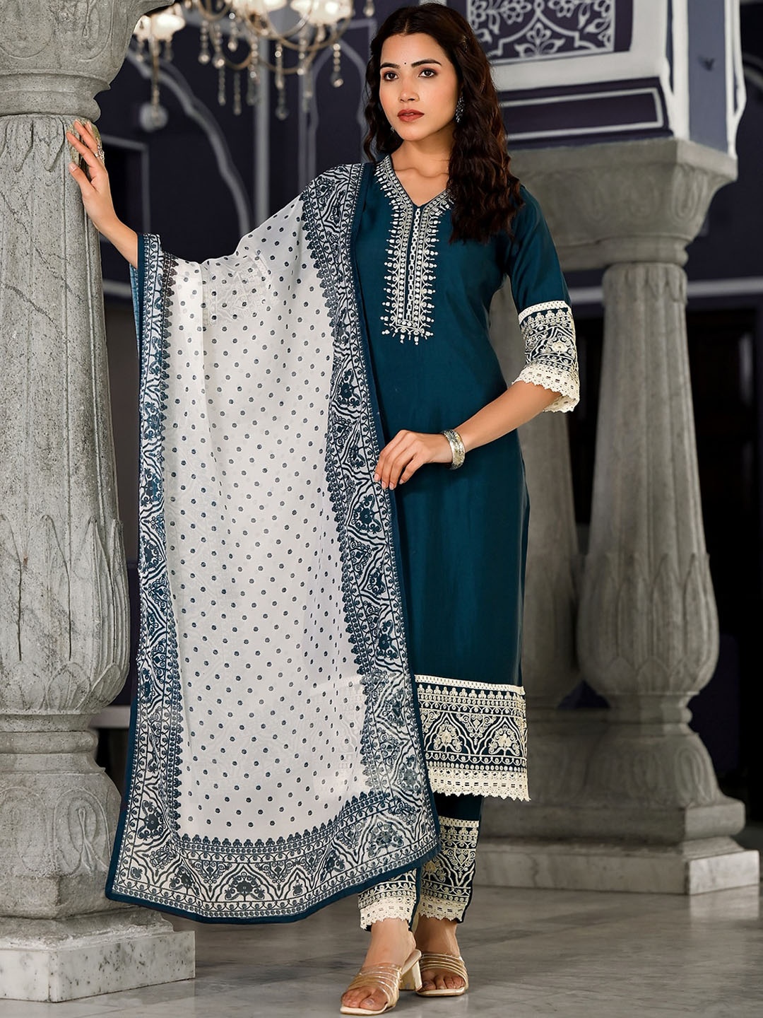 

Vastramyaa Ethnic Motifs Embroidered Thread Work Pure Cotton Kurta with Trousers & Dupatta, Teal