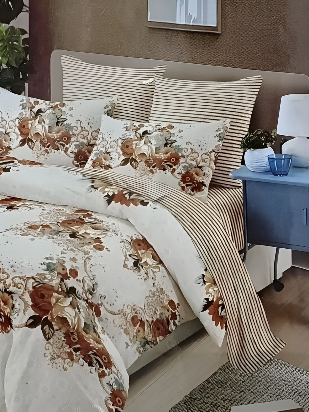 

Signature Beige & Red Floral 160 TC King Bedsheet with 2 Pillow Covers