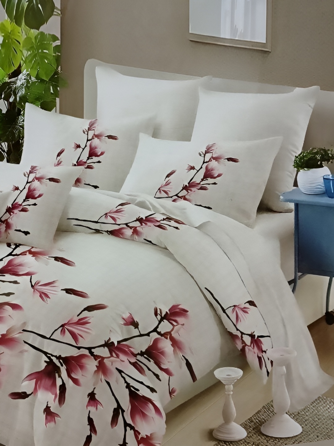 

Signature White & Pink Floral 160 TC King Bedsheet with 2 Pillow Covers
