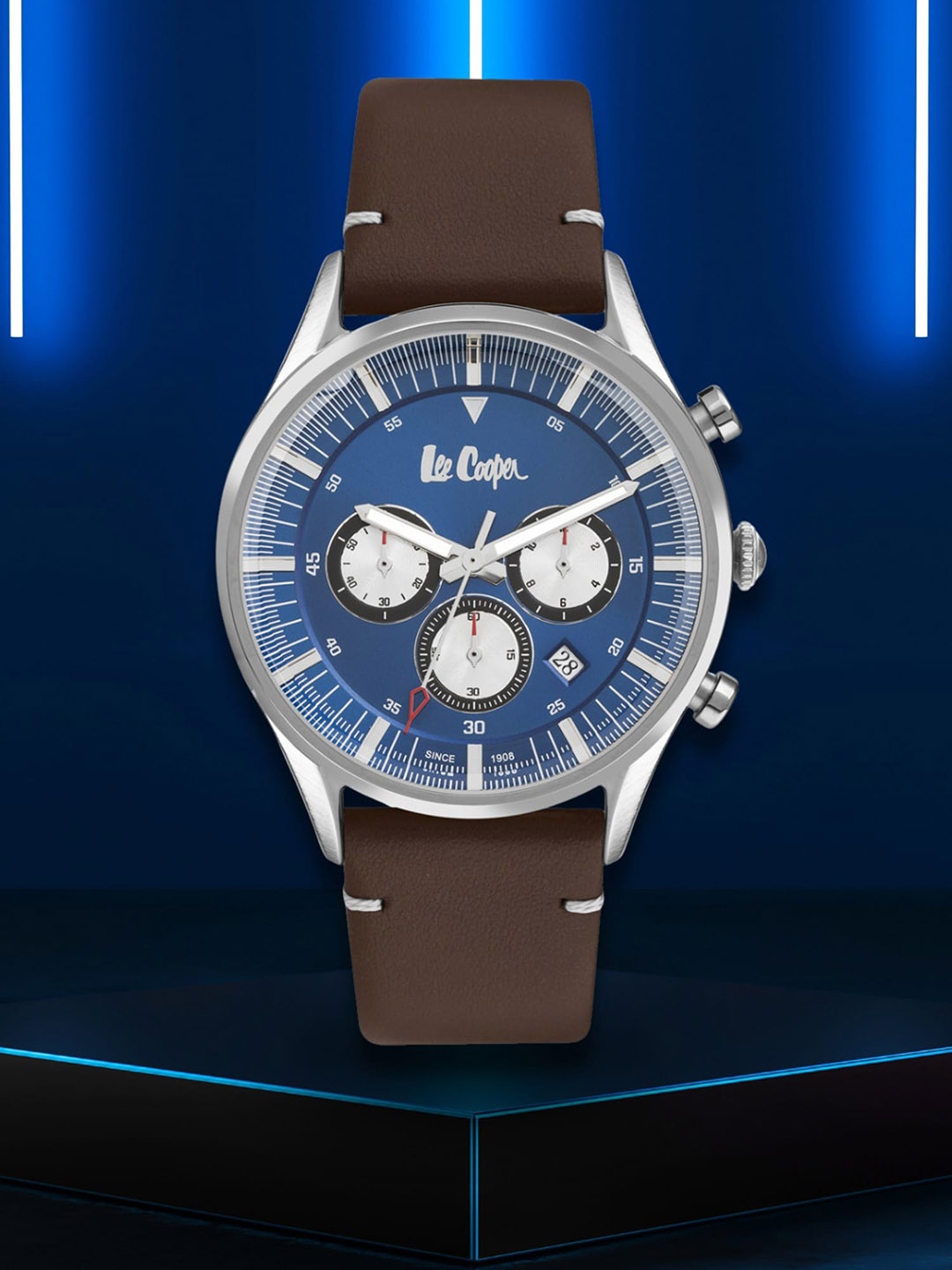 

Lee Cooper Men Leather Straps Analogue Chronograph Watch LC07303.392, Blue