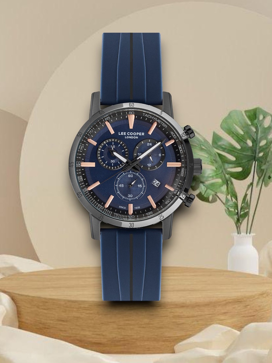 

Lee Cooper Men Brass Dial & Bracelet Style Straps Analogue Chronograph Watch LC07194.699, Blue