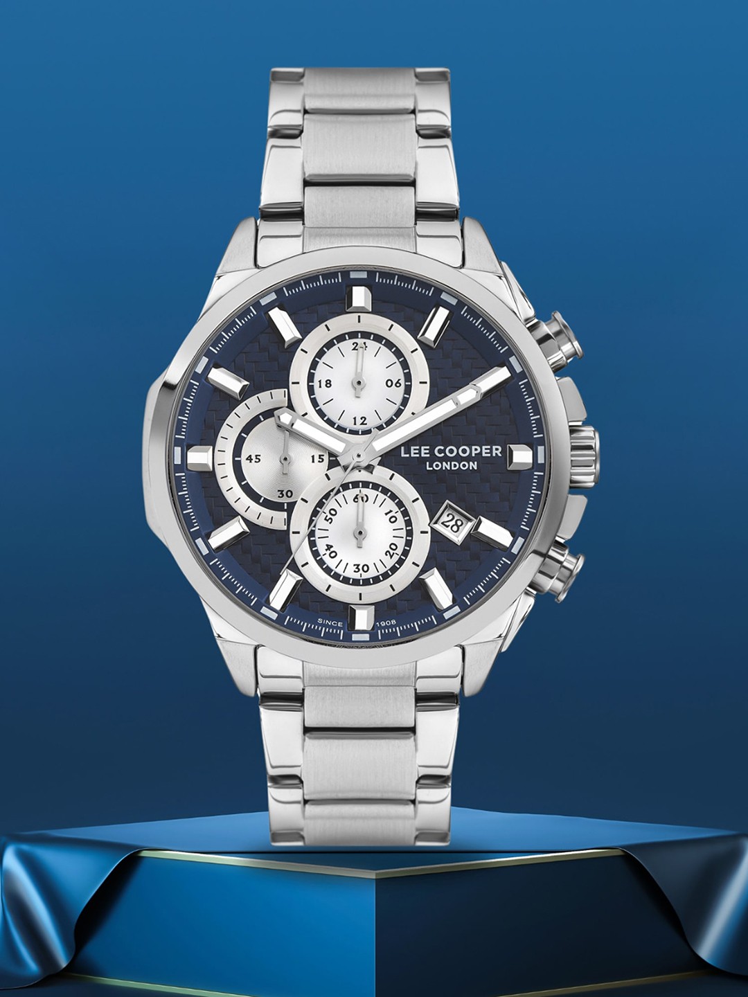 

Lee Cooper Men Embellished Dial Straps Analogue Chronograph Watch LC07254.390, Blue