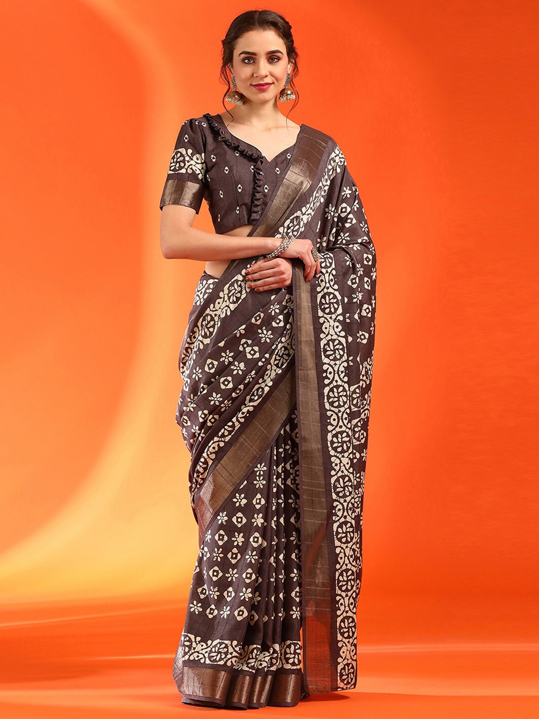 

Saree mall Ethnic Motifs Zari Sungudi Sarees, Brown