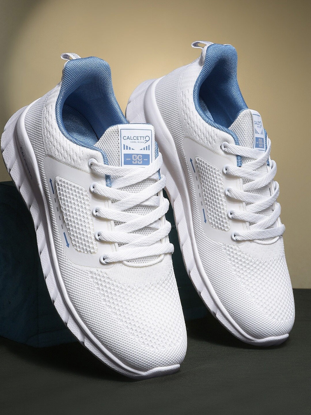 

Calcetto CLT-0980 Men Mesh Running Shoes, White