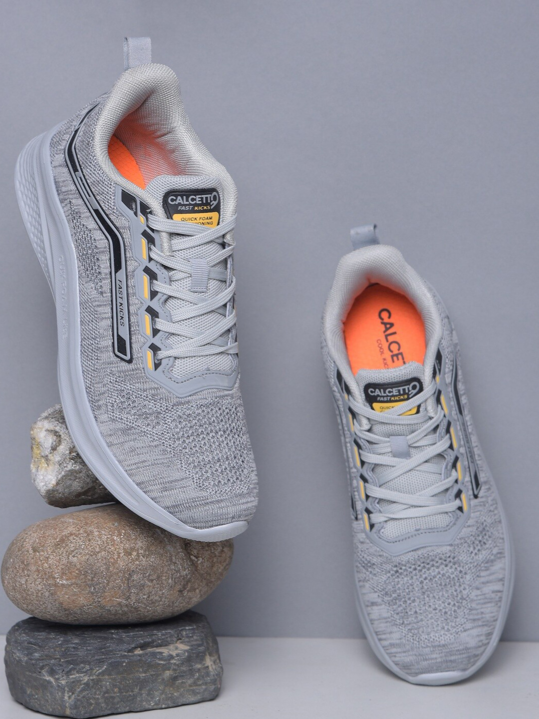 

Calcetto Men Textured Lace-Up Running Shoes, Grey