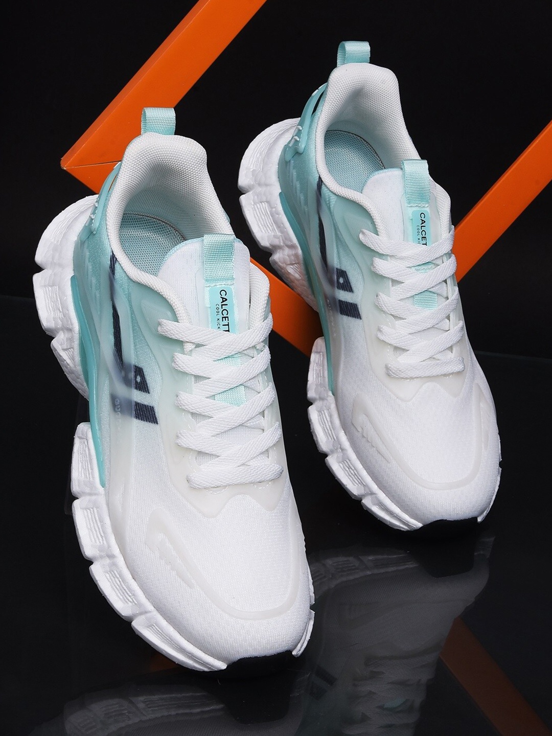 CalcettoCLT-1015 Men Mesh Running Shoes, White