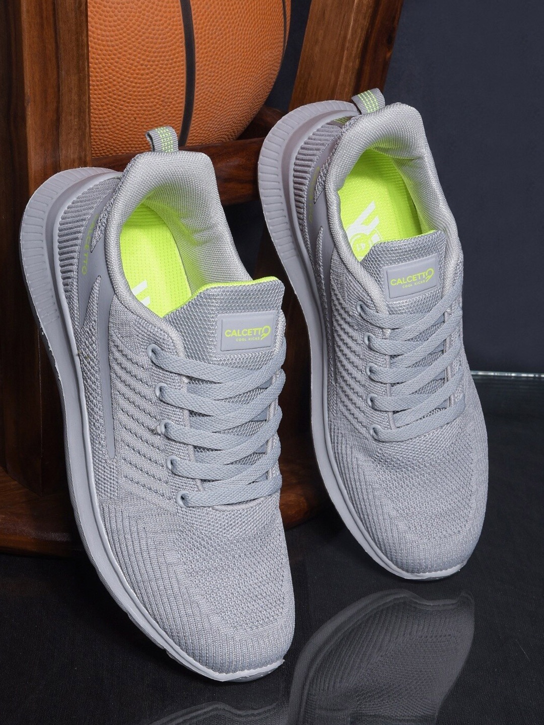 

Calcetto Men Mesh Running Shoes, Grey