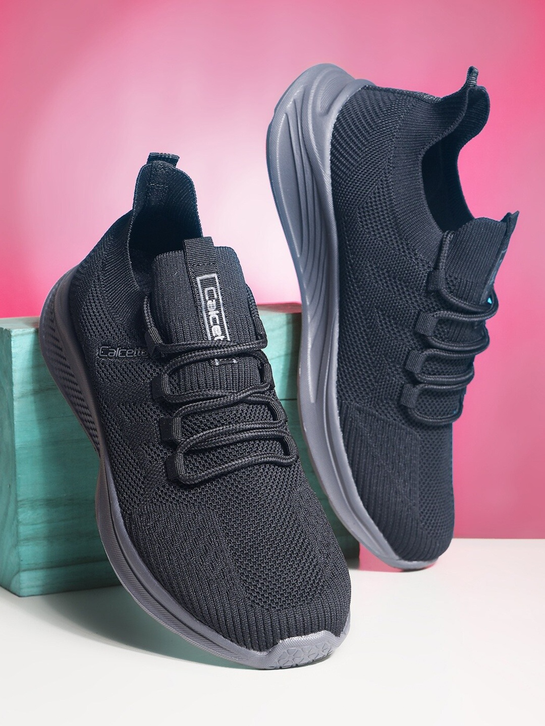 

Calcetto CLT-0950 Men Mesh Running Shoes, Black