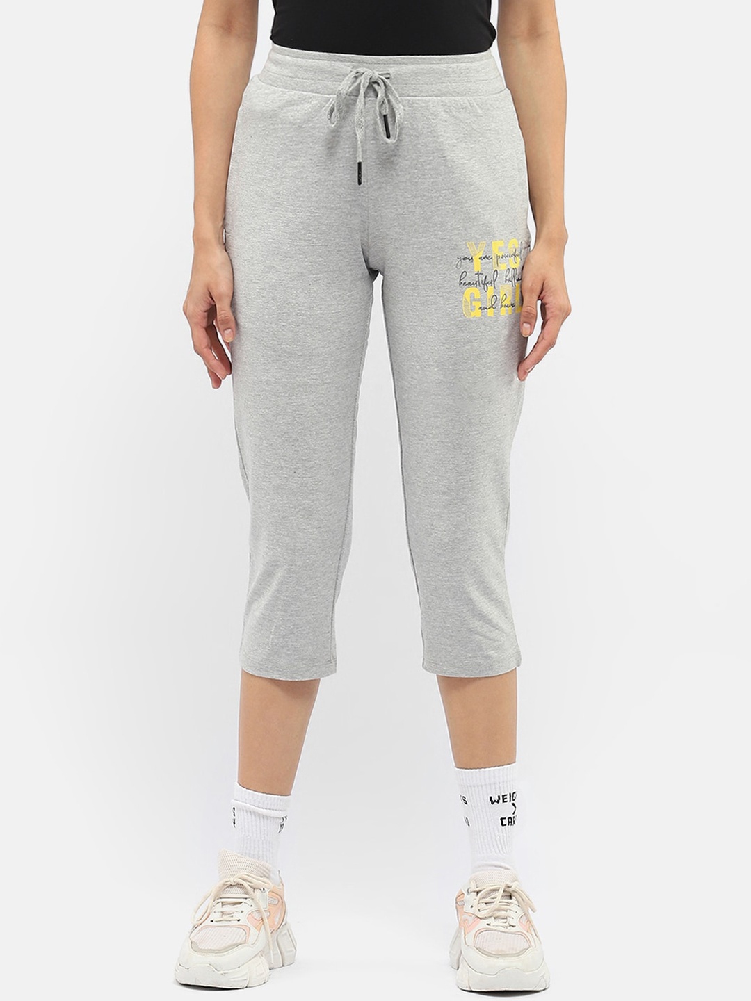 

MADAME M SECRET Women Typography Printed Three-Fourth Length Gym Track Pant, Grey