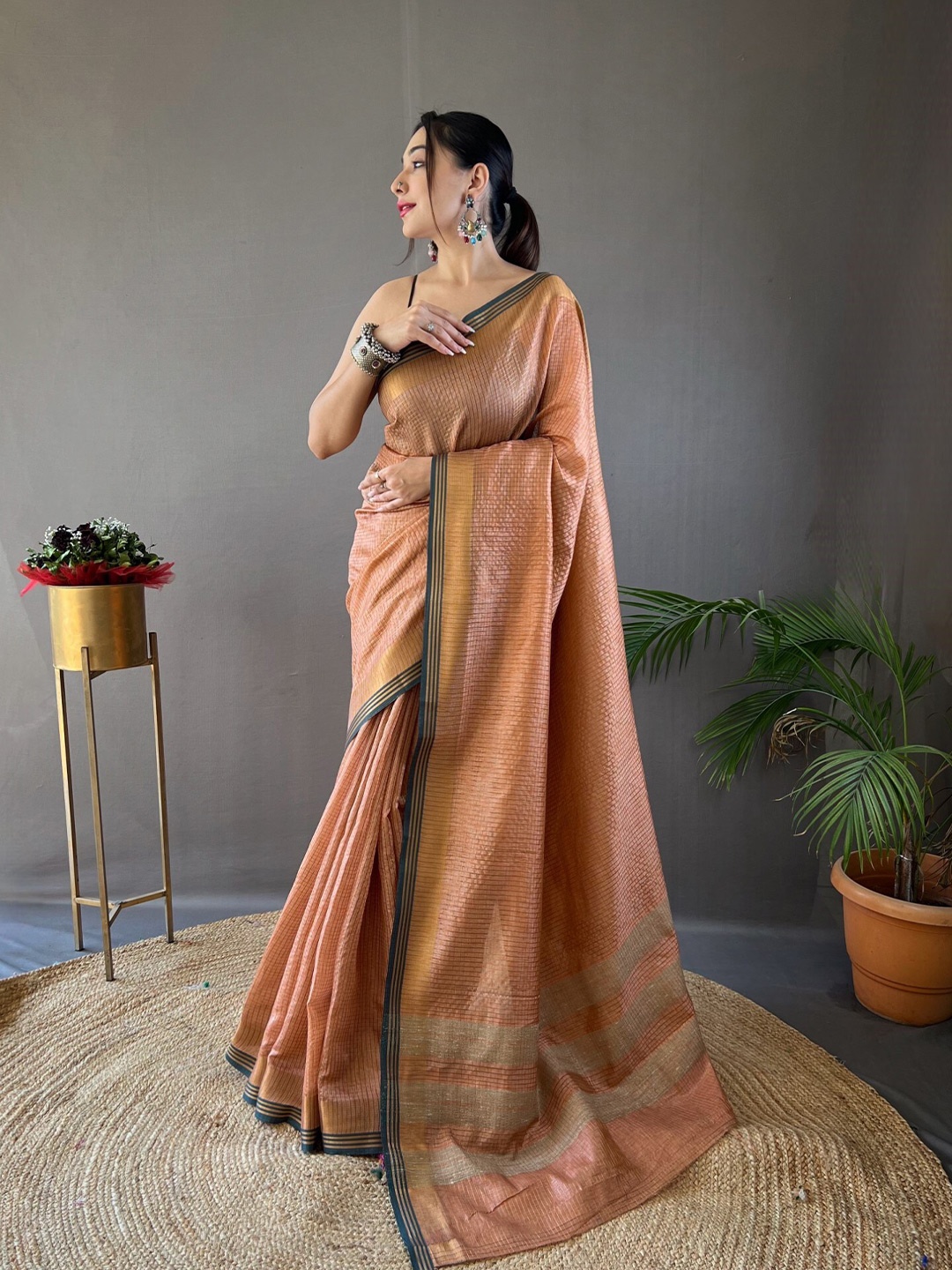 

LeeliPeeri Designer Checked Zari Saree, Orange