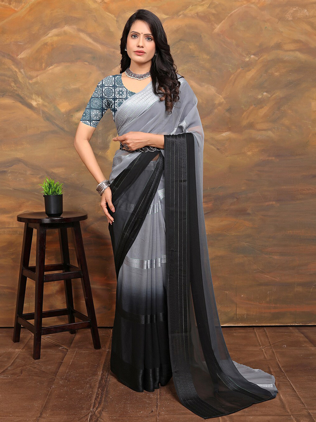 

Pionex Striped Ready to Wear Saree, Grey