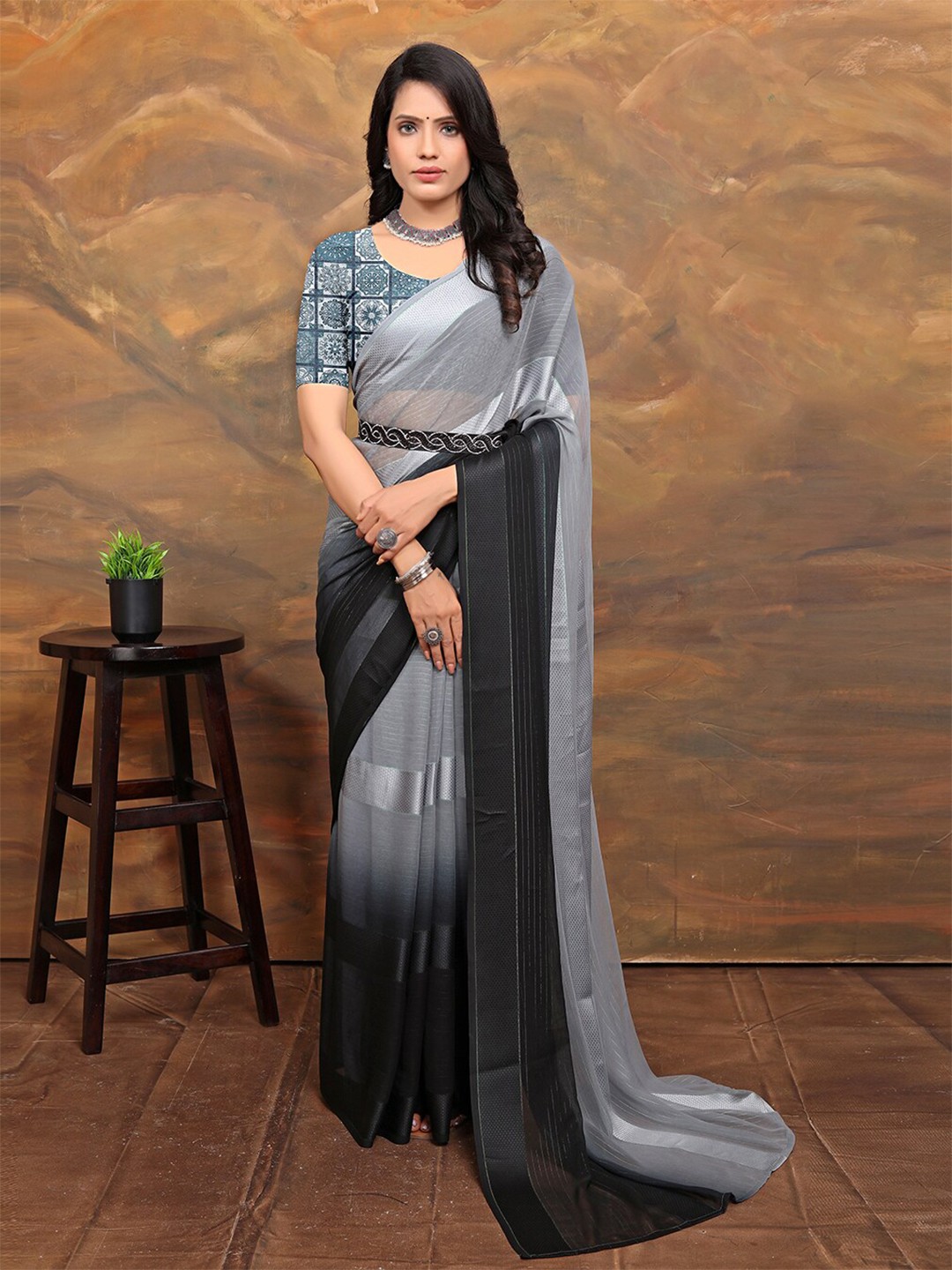 

Pionex Striped Ready to Wear Saree, Grey