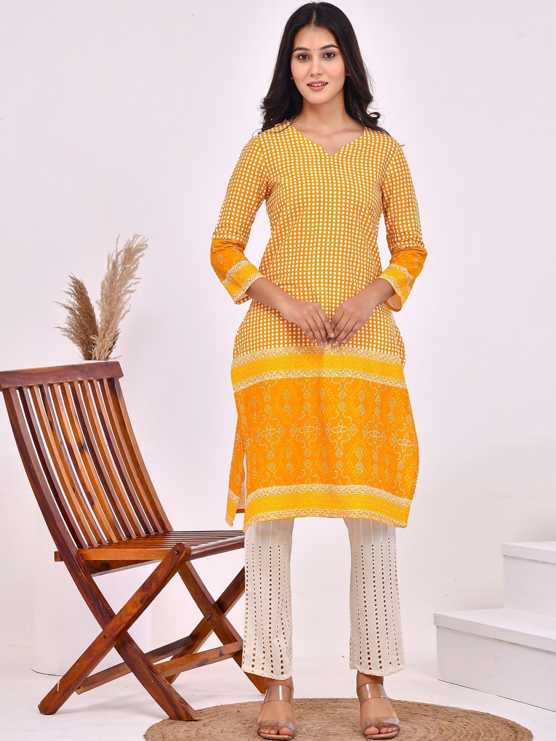 

Aspriya Polka Dots Printed Straight Kurta with Trousers, Mustard