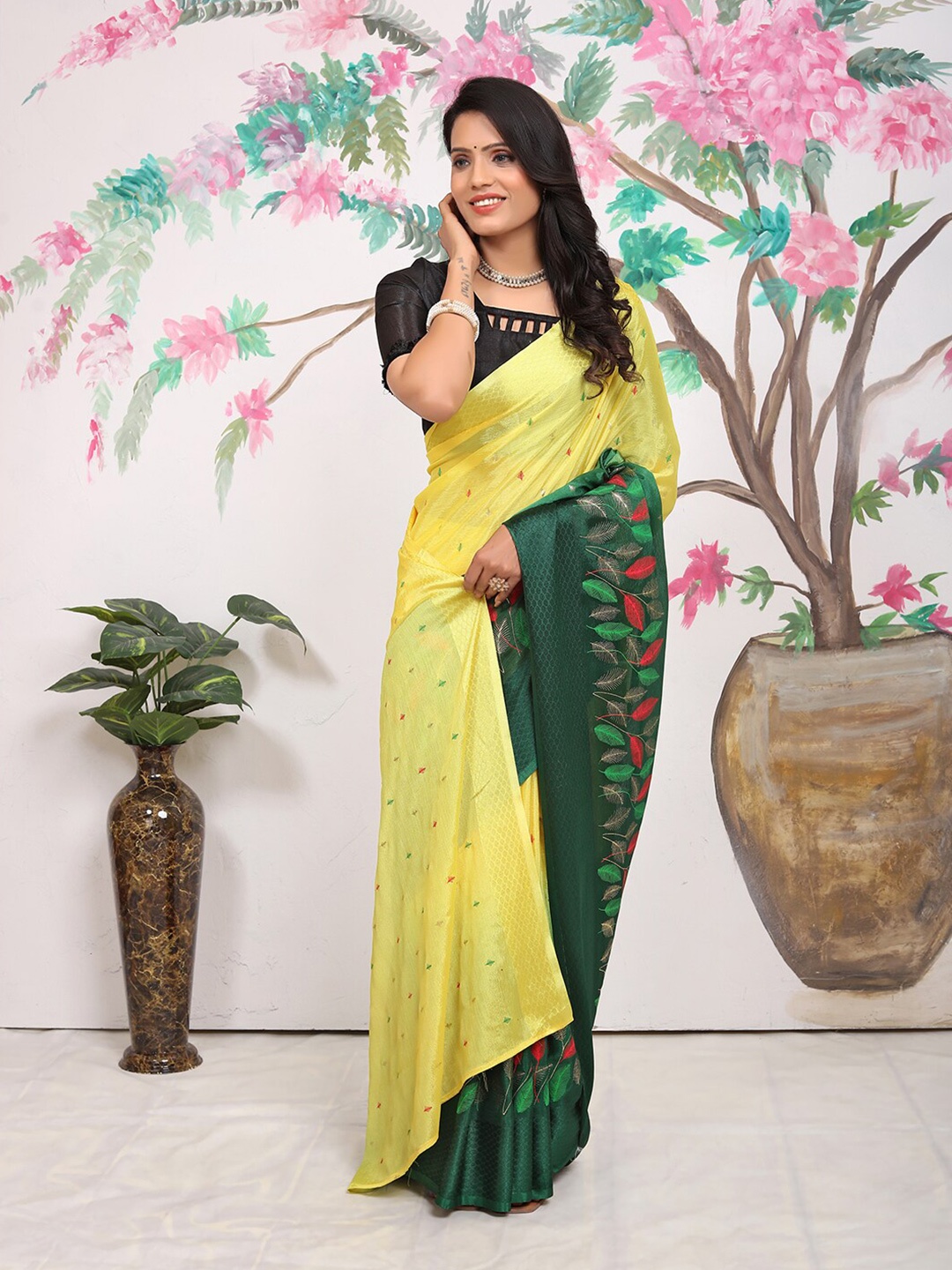 

Pionex Floral Printed Ready to Wear Saree, Yellow