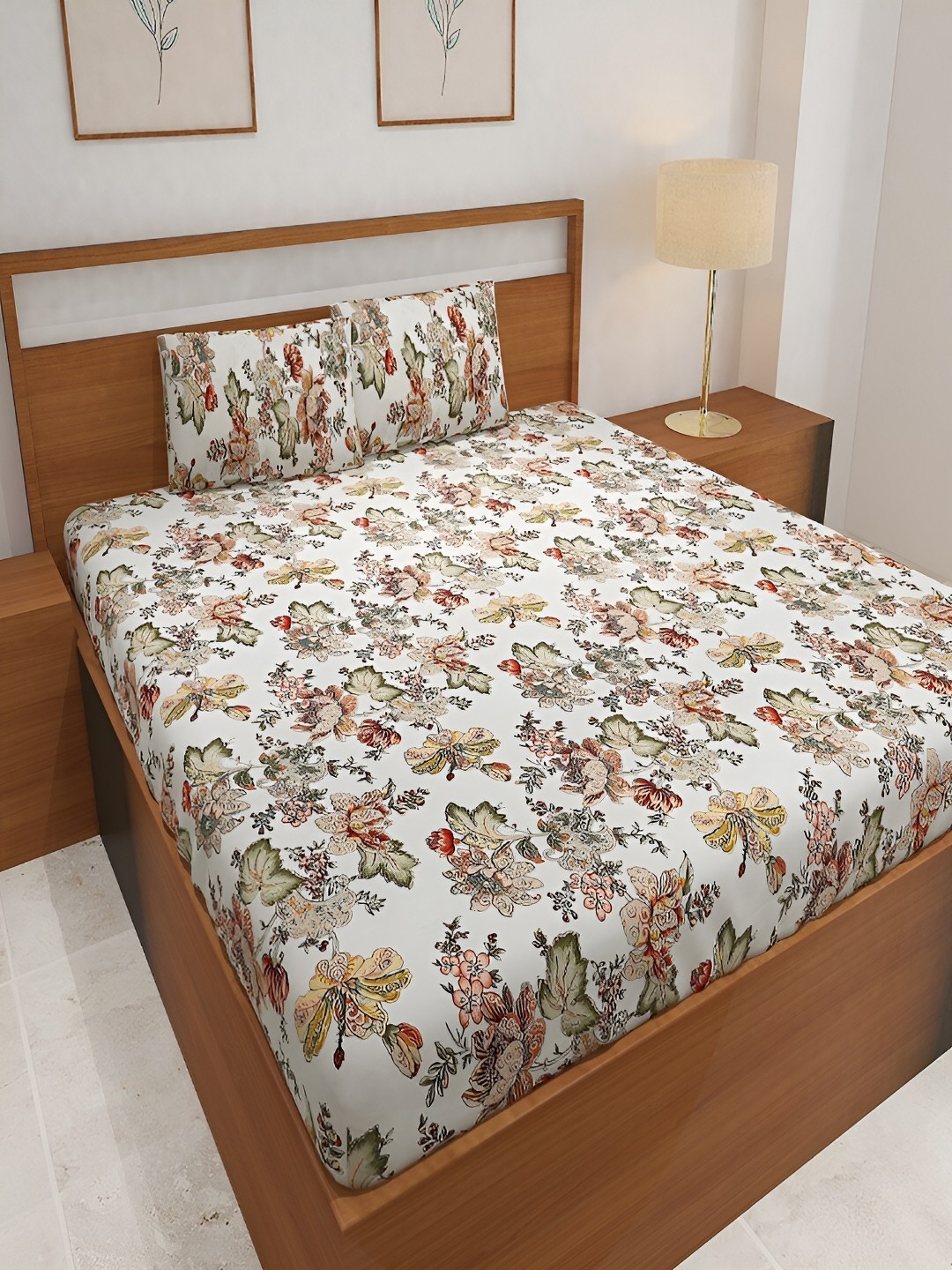 

Srijee Decors Orange & White Floral 250 TC Fitted King Bedsheet With 2 Pillow Covers