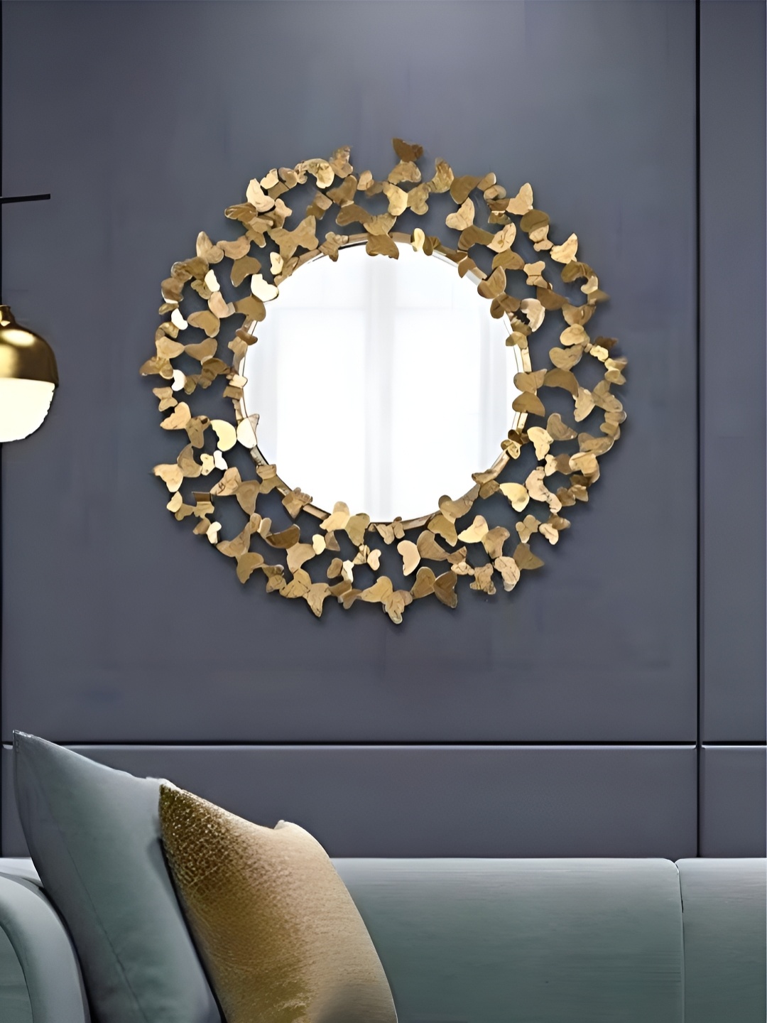 

THE HANDMADE FLAIR Gold Toned Metal Round Shpaed Wall Mirror