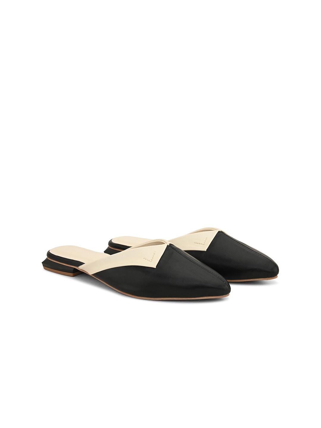 

Hydes N Hues Colourblocked Mules, Black