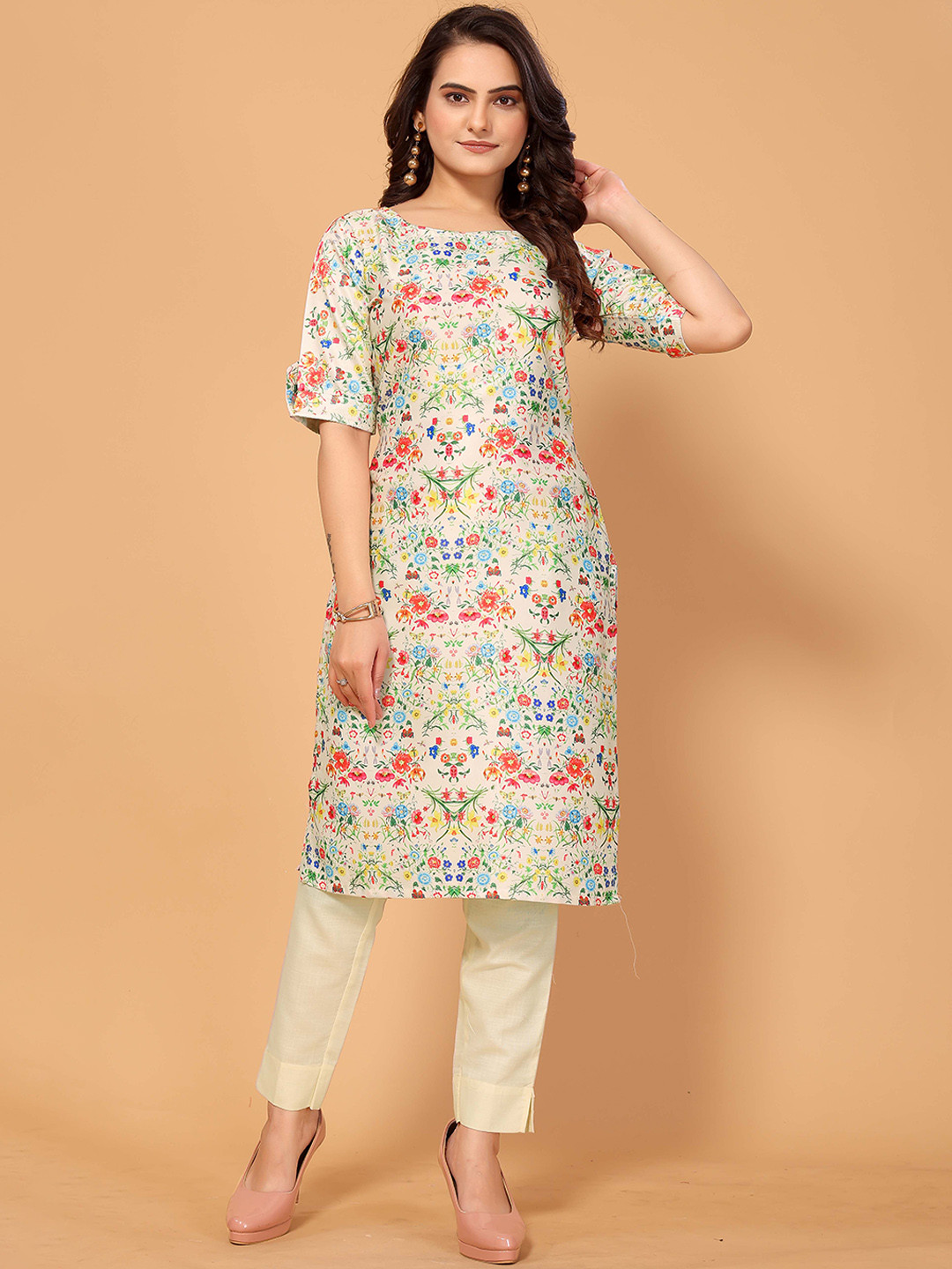 

ODD BY chansi TRENDZ Floral Printed Straight Kurta with Trousers, Beige