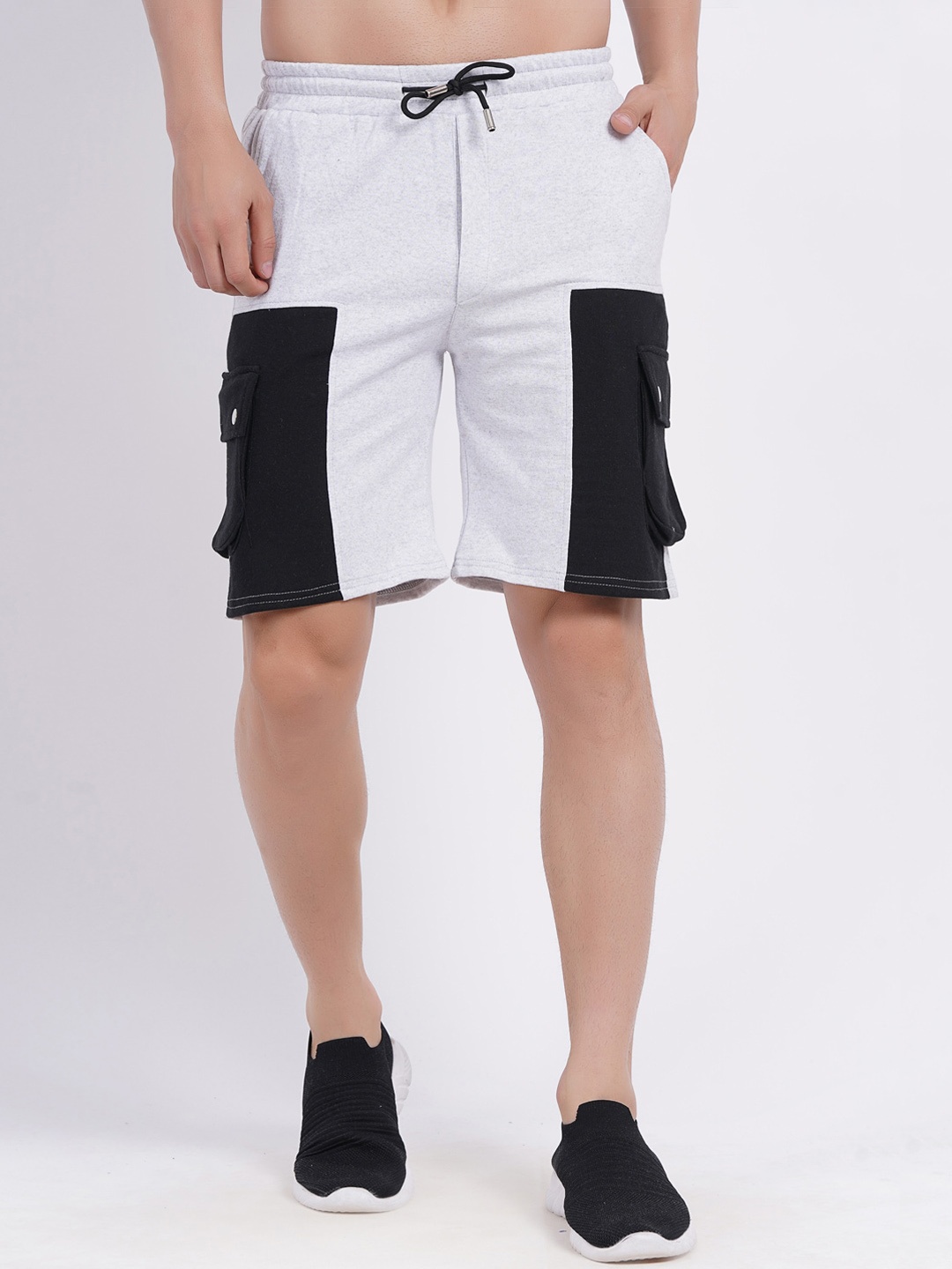 BAESD Men Colourblocked Cotton Cargo Shorts Technology, White