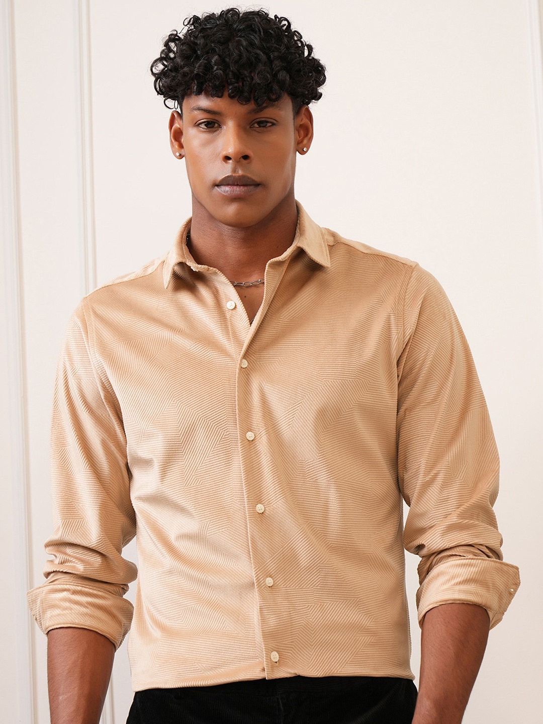 

LOCOMOTIVE Slim Fit Luxe Corduroy Textured Evening Party Shirt, Beige